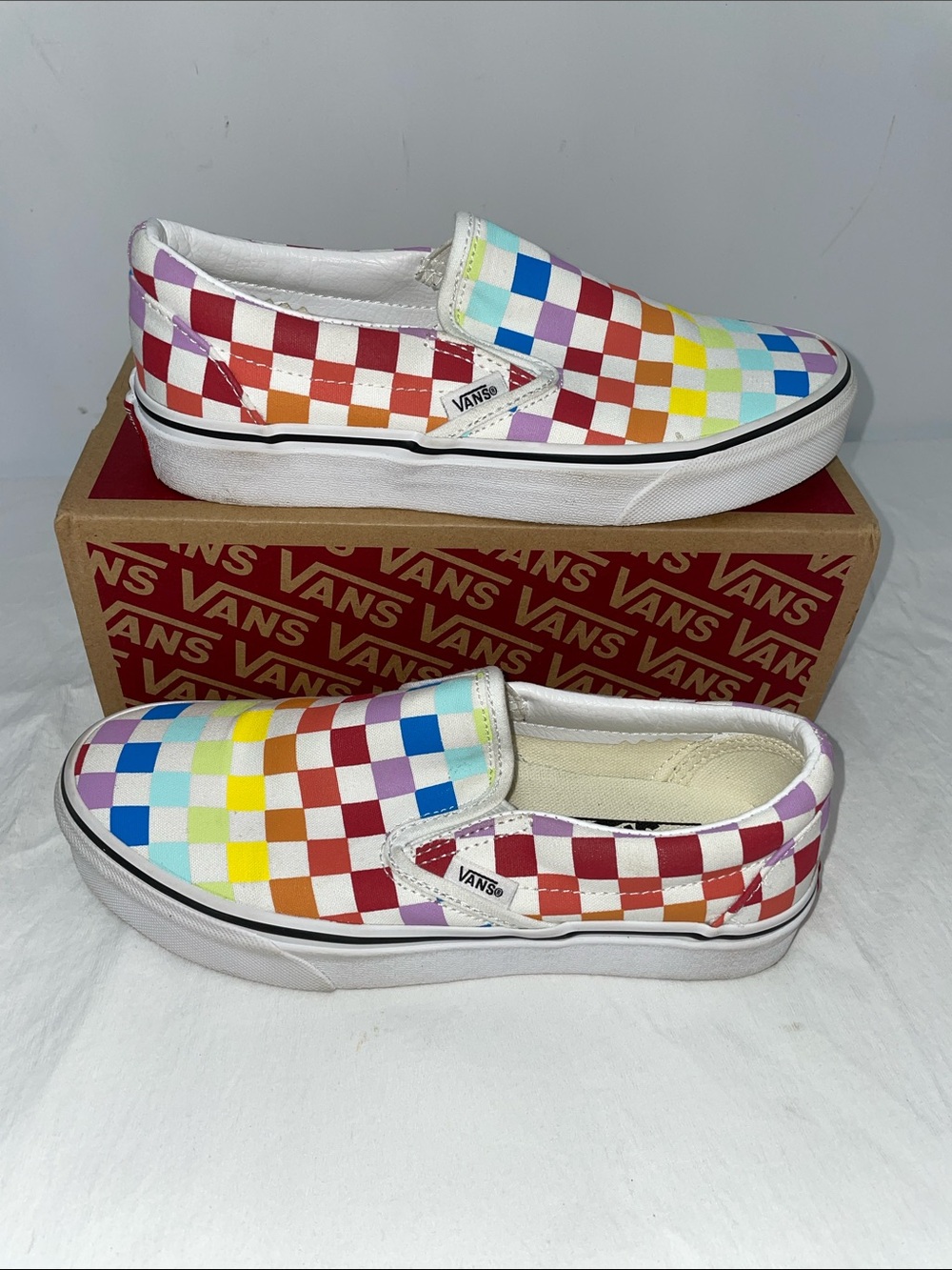 VANS CHECKERBOARD RAINBOW CLASSIC SLIP ONS FTL-06-175